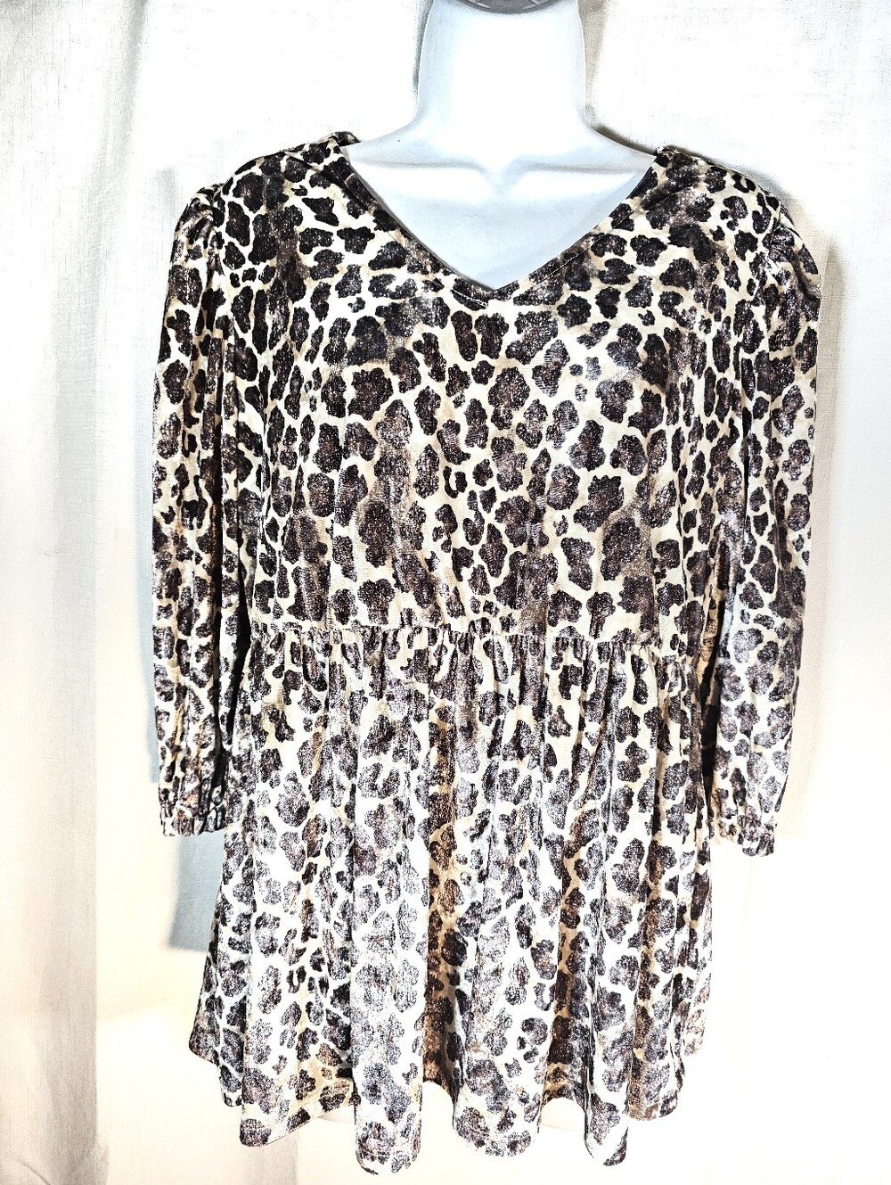 2/$20 Cato M Animal Print Velour Top